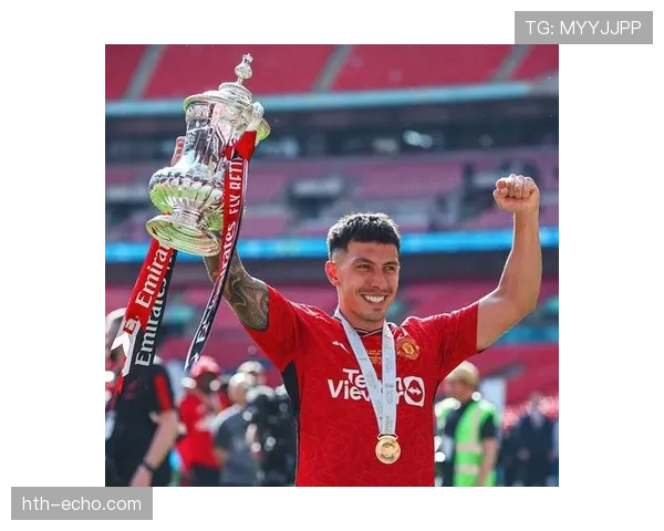 利桑德罗·马丁内斯再现“屠夫”本色，防守表现引爆全场热议