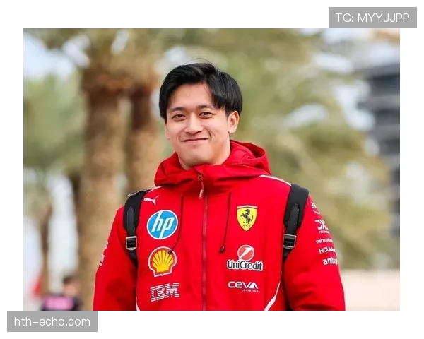 周冠宇又开始穿“土味”运动鞋，感觉他在F1赛道上比街头潮人还“不走寻常路”