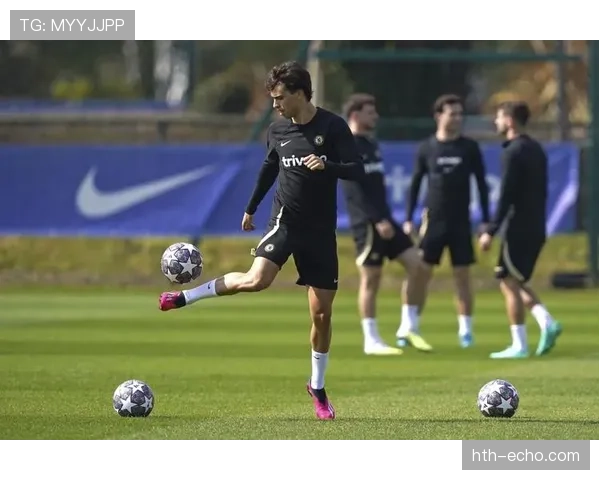 菲利克斯训练完直接去夜店蹦到凌晨？这作息也太离谱了